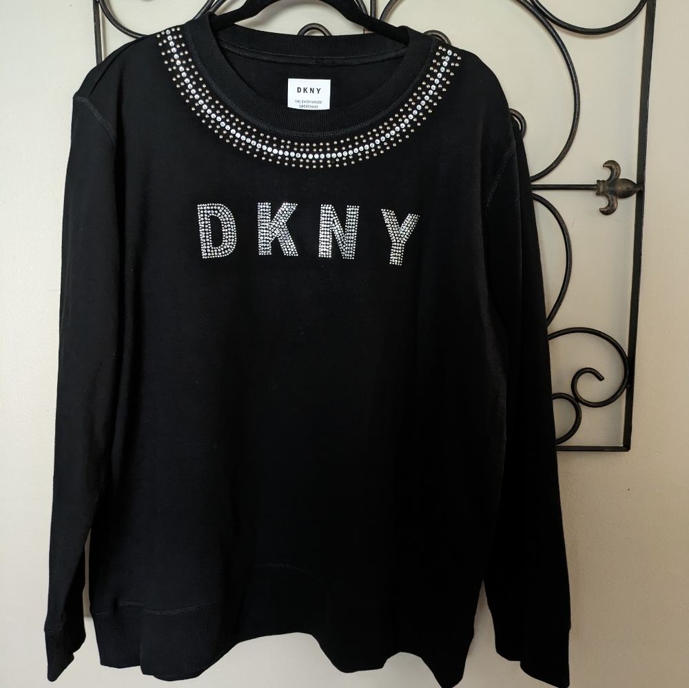 DKNY sweatshirt EUC